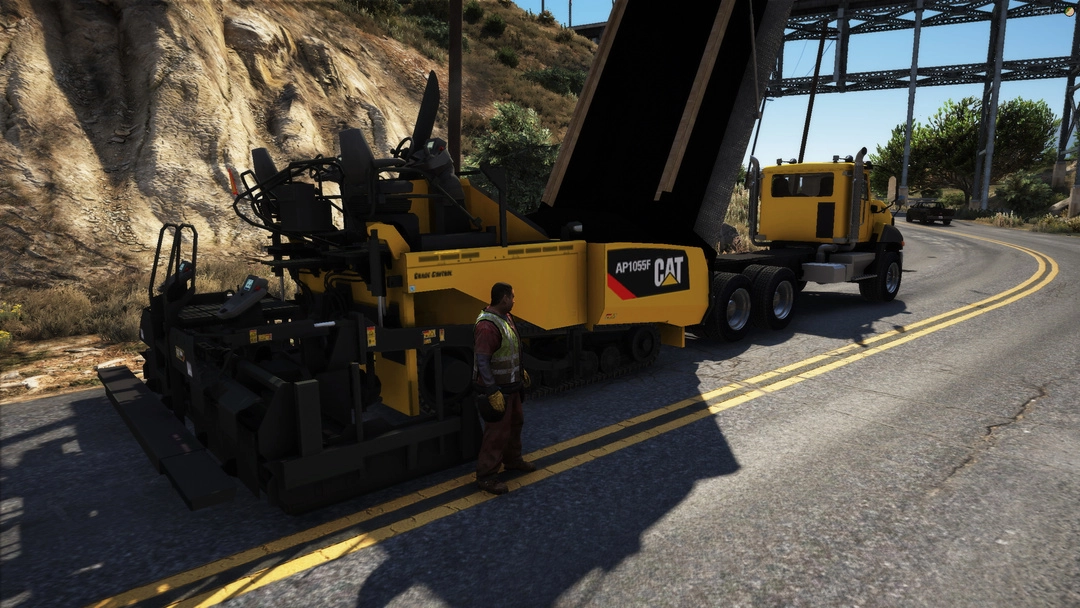 BaggedCustoms Caterpillar AP1055 Paver [FIVEM] - BaggedCustoms - image 1